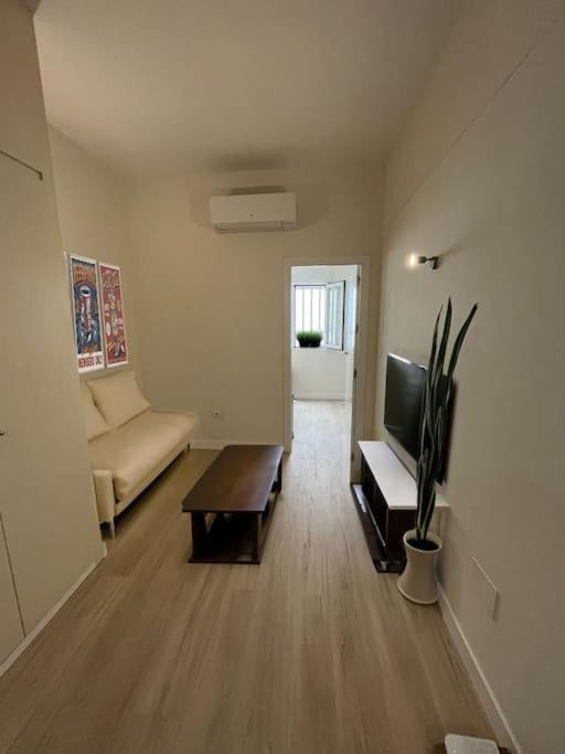 Cozy Apt 1Hab Para 4Pax En La Plaza De Chueca Madrid Buitenkant foto